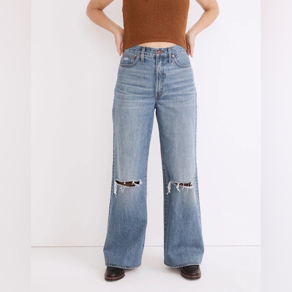 Madewell Denim - Superwide-Leg Jeans in Amcliffe Wash: Knee-Rip Edition Size 27